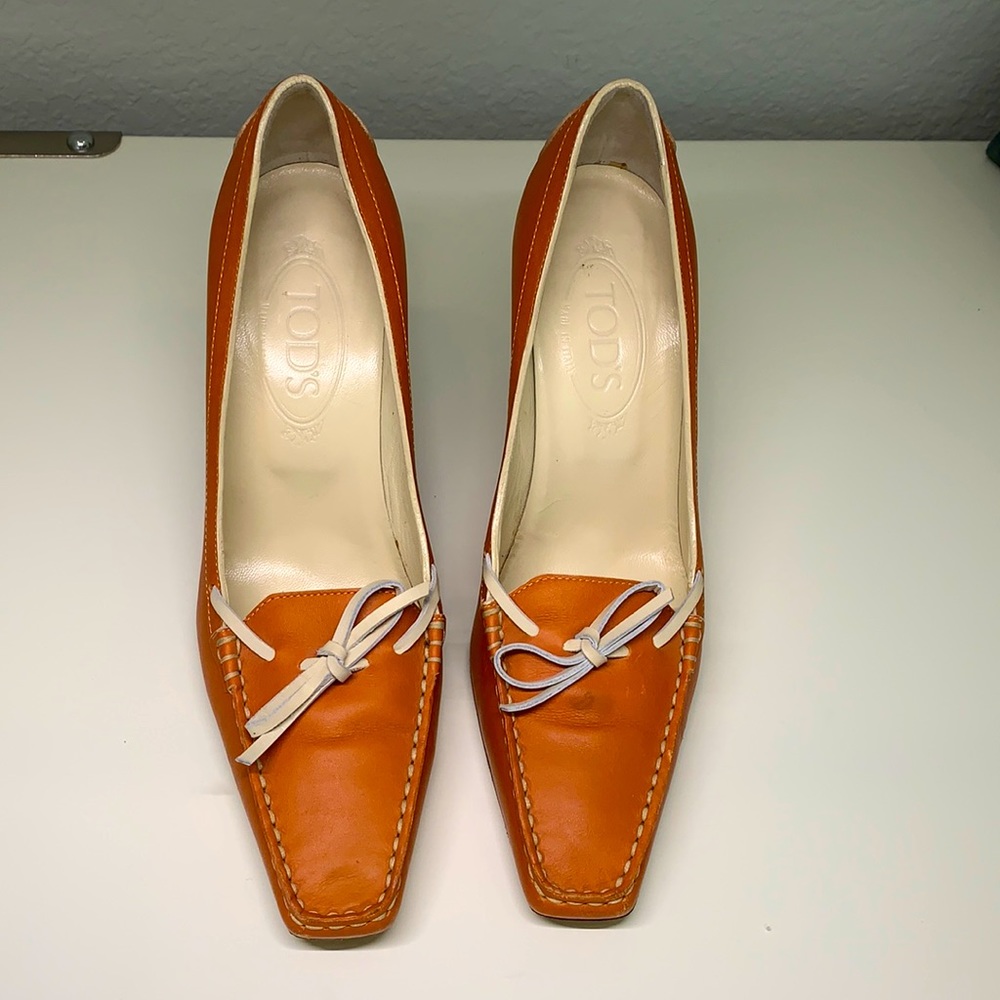Tod’s Size 38 UK/7.5 US Burnt Orange Pump